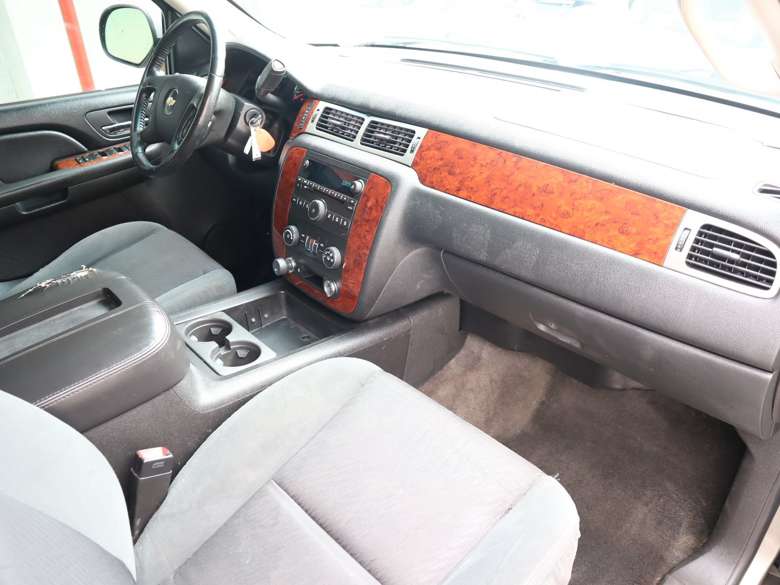 Used 2009 Chevrolet Tahoe LT AWD/4WD image 46