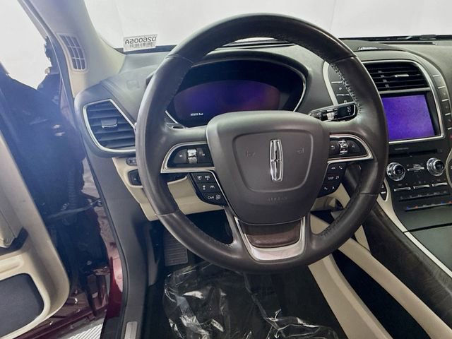 Used 2020 Lincoln Nautilus Reserve w/ Equipment Group 201A image 11