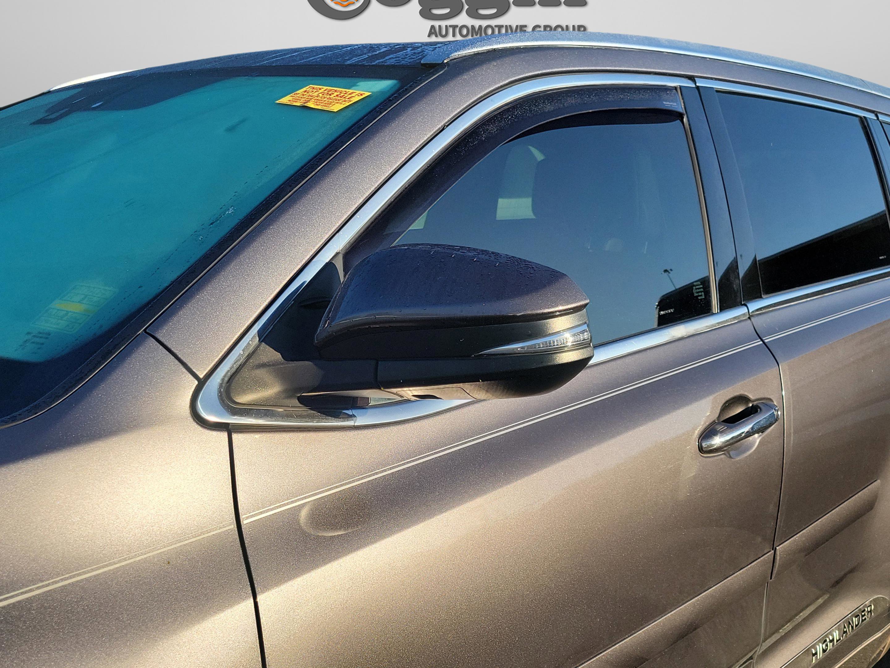 Used 2015 Toyota Highlander Limited Platinum AWD/4WD image 29