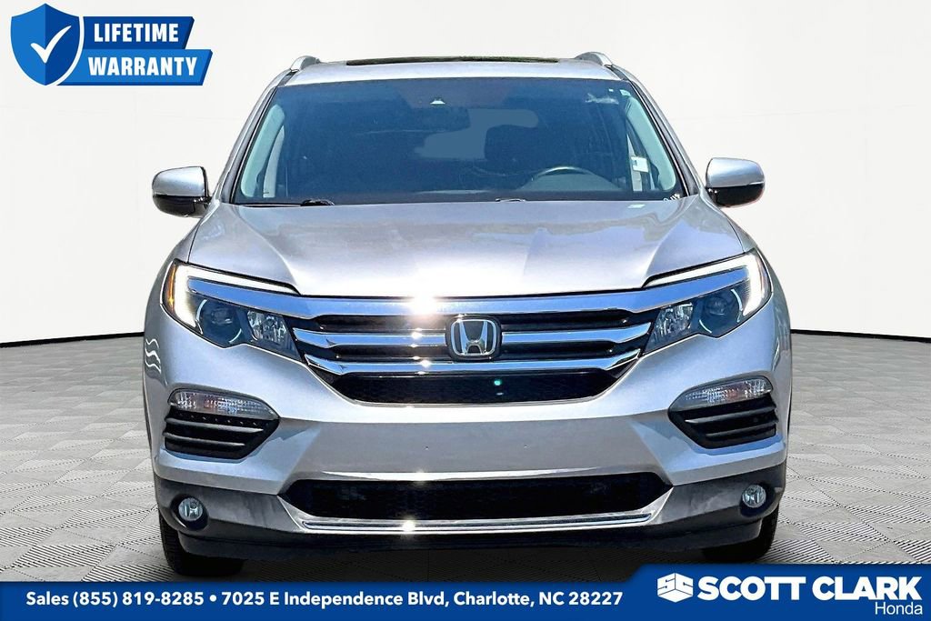 Used 2018 Honda Pilot Elite image 2