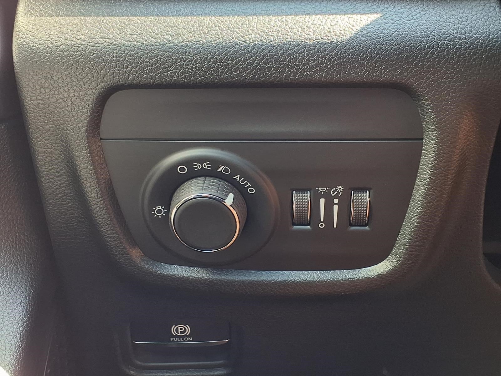 Used 2026 Jeep Grand Cherokee L 2WD image 20