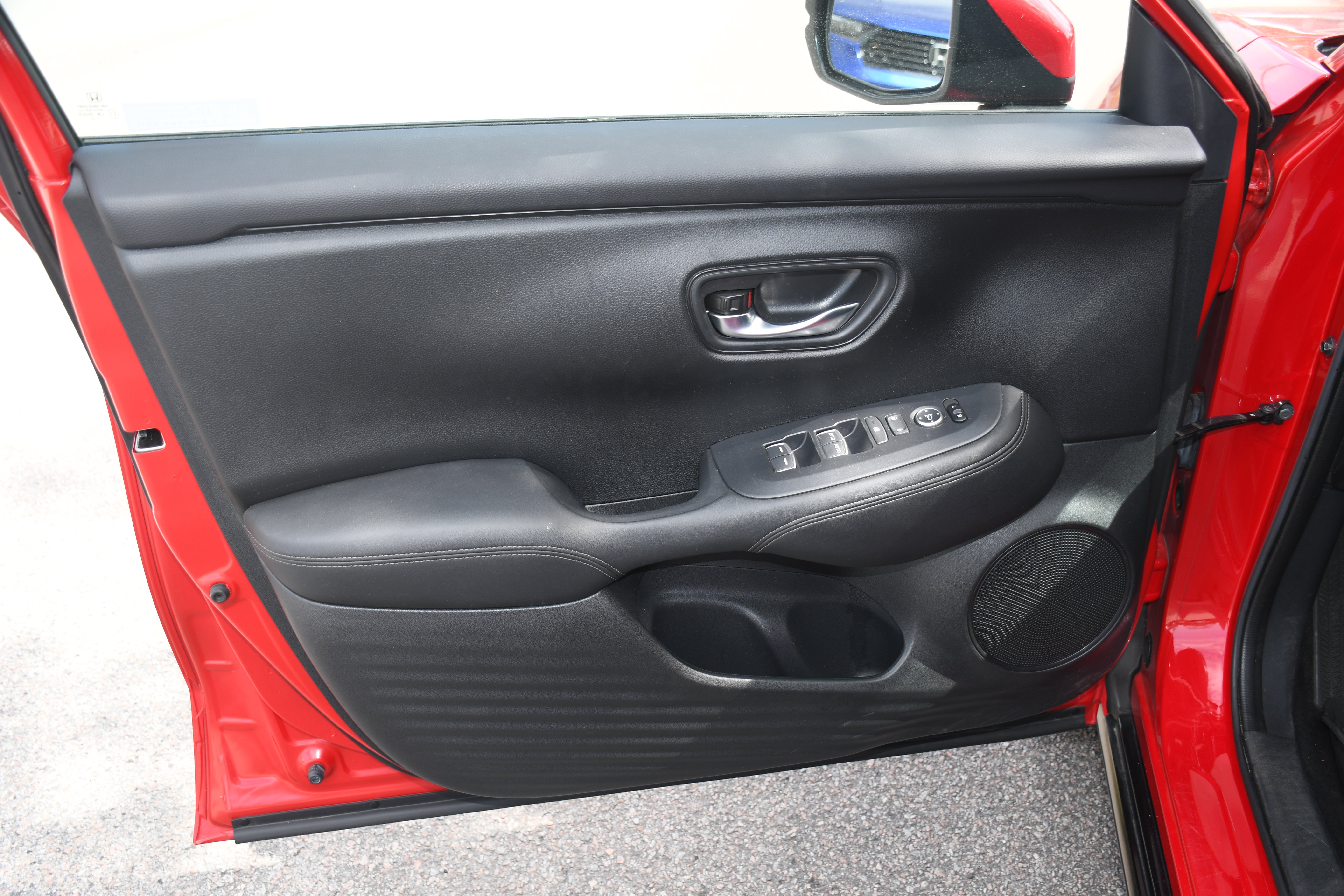 Used 2024 Honda HR-V EX-L image 10