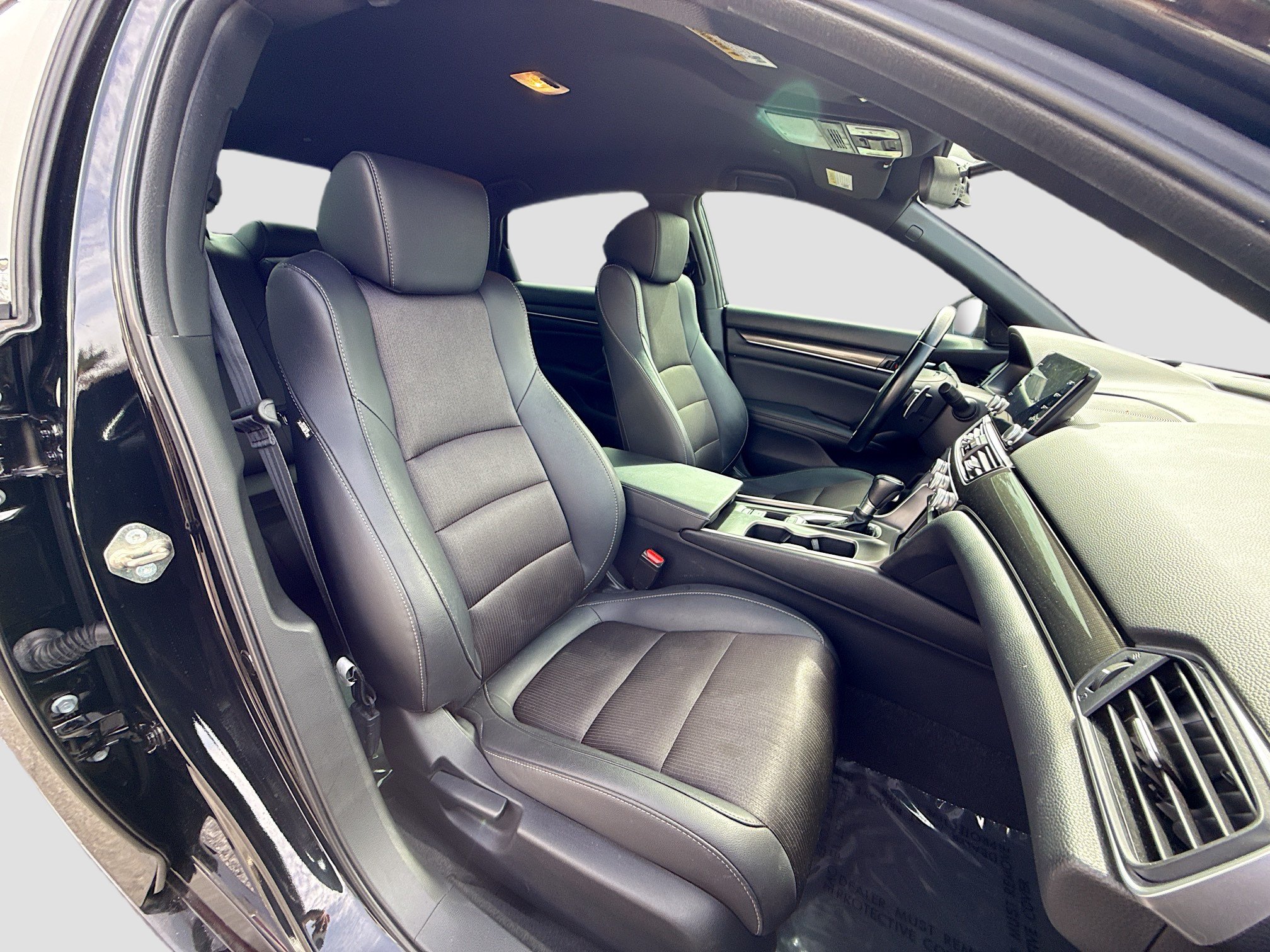 Used 2020 Honda Accord Sport image 14
