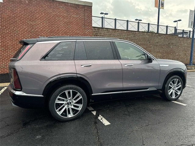New 2026 Cadillac Vistiq Luxury w/ LPO, Floor Liner Package image 10