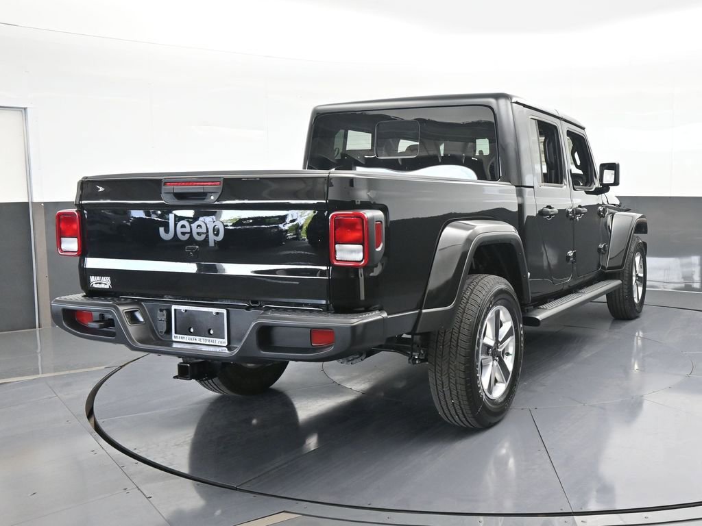 Used 2024 Jeep Gladiator Sport w/ Premium Package image 5