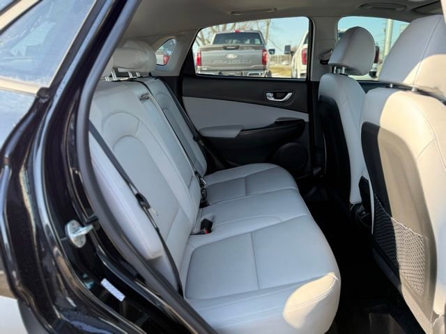 Used 2023 Hyundai Kona Limited image 21