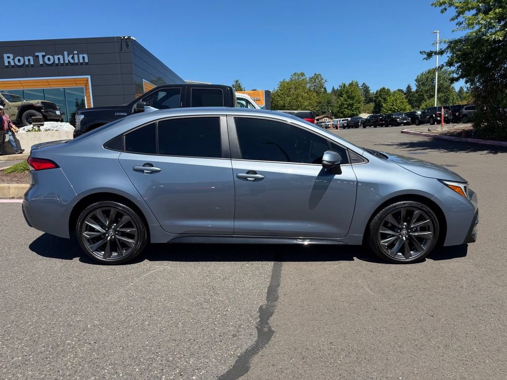 Used 2025 Toyota Corolla SE w/ SE Premium Package FWD image 8