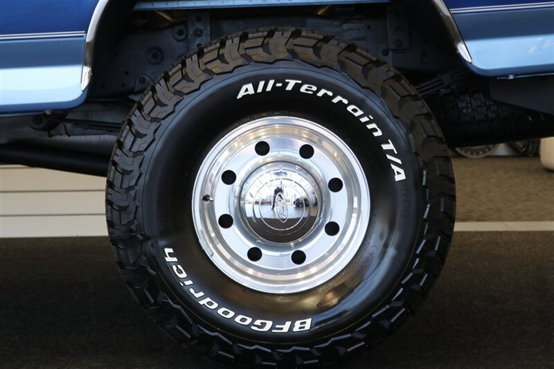 Used 1997 Ford F250 4x4 Regular Cab Heavy Duty image 56