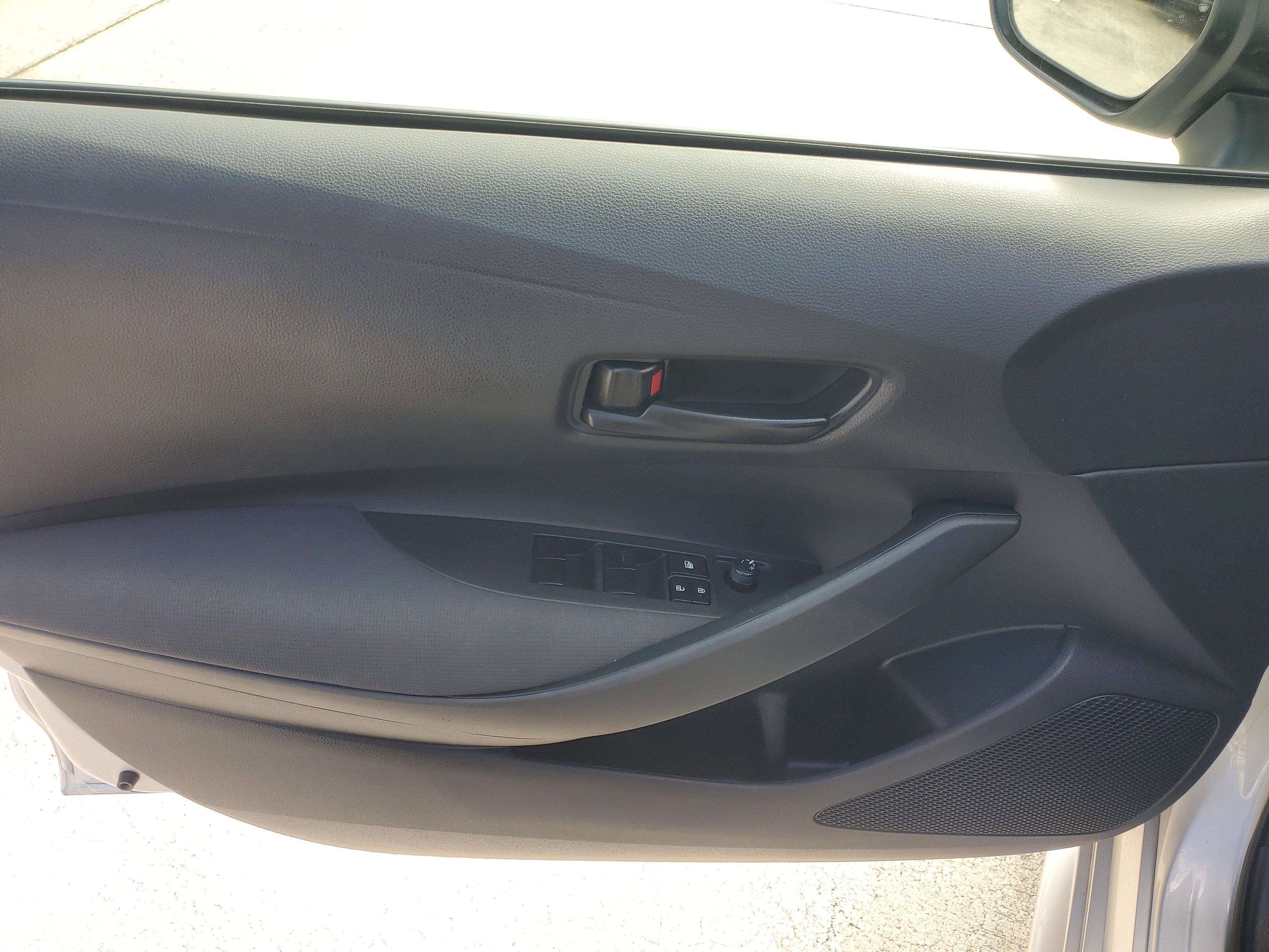 Used 2023 Toyota Corolla LE image 17