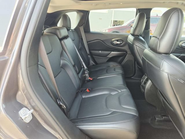 Used 2021 Jeep Cherokee Limited AWD/4WD image 12