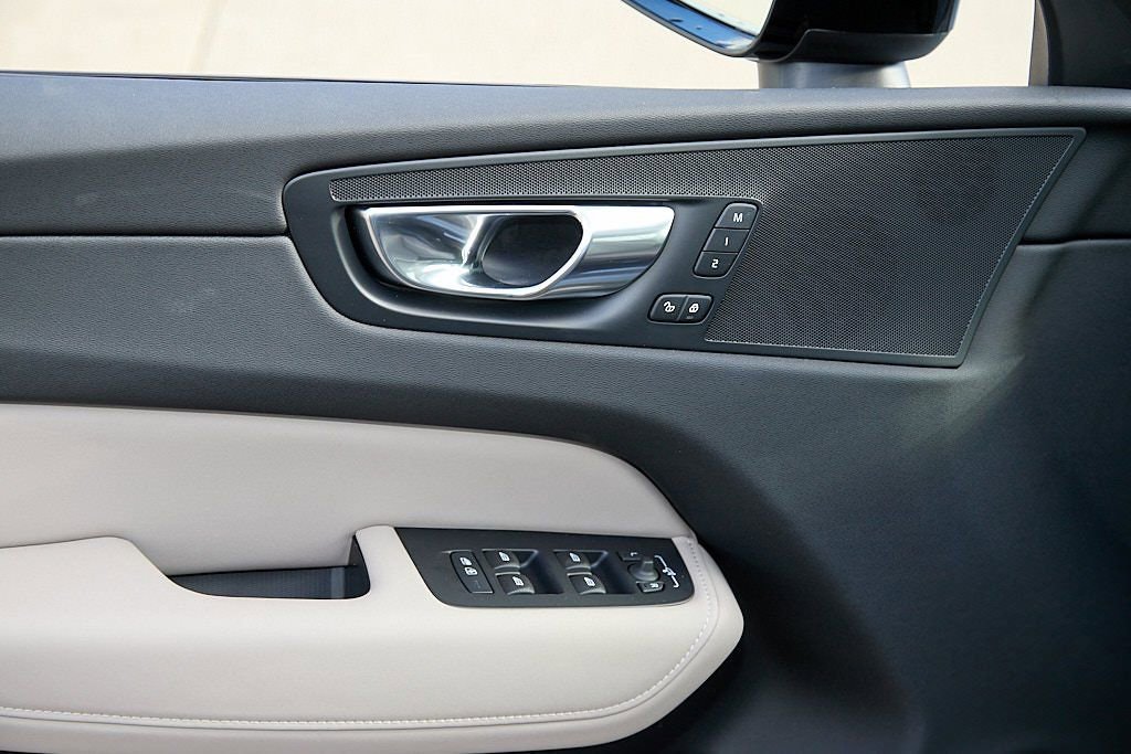 New 2026 Volvo XC60 B5 Core image 11