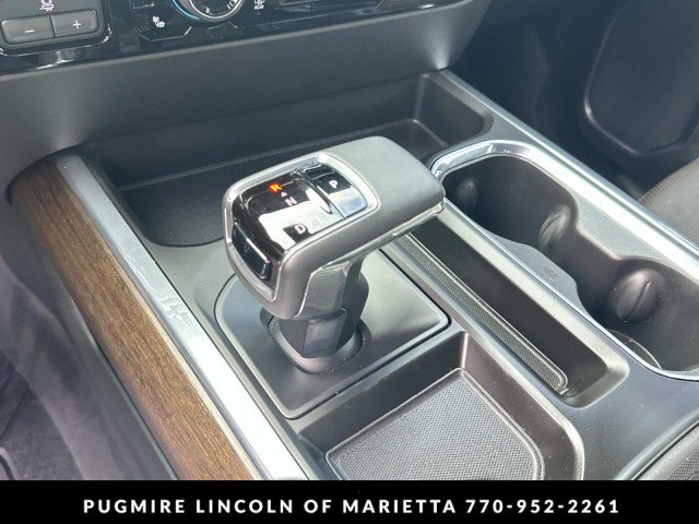 Used 2025 Chevrolet Silverado 1500 High Country AWD/4WD image 32