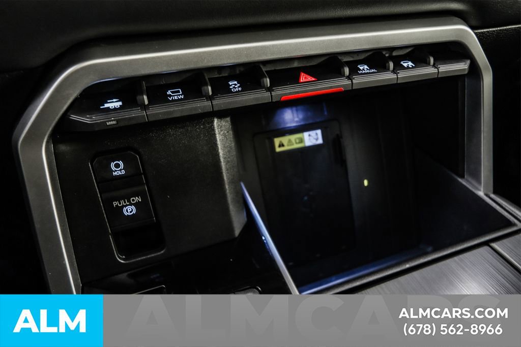 Used 2023 Toyota Sequoia Platinum image 40