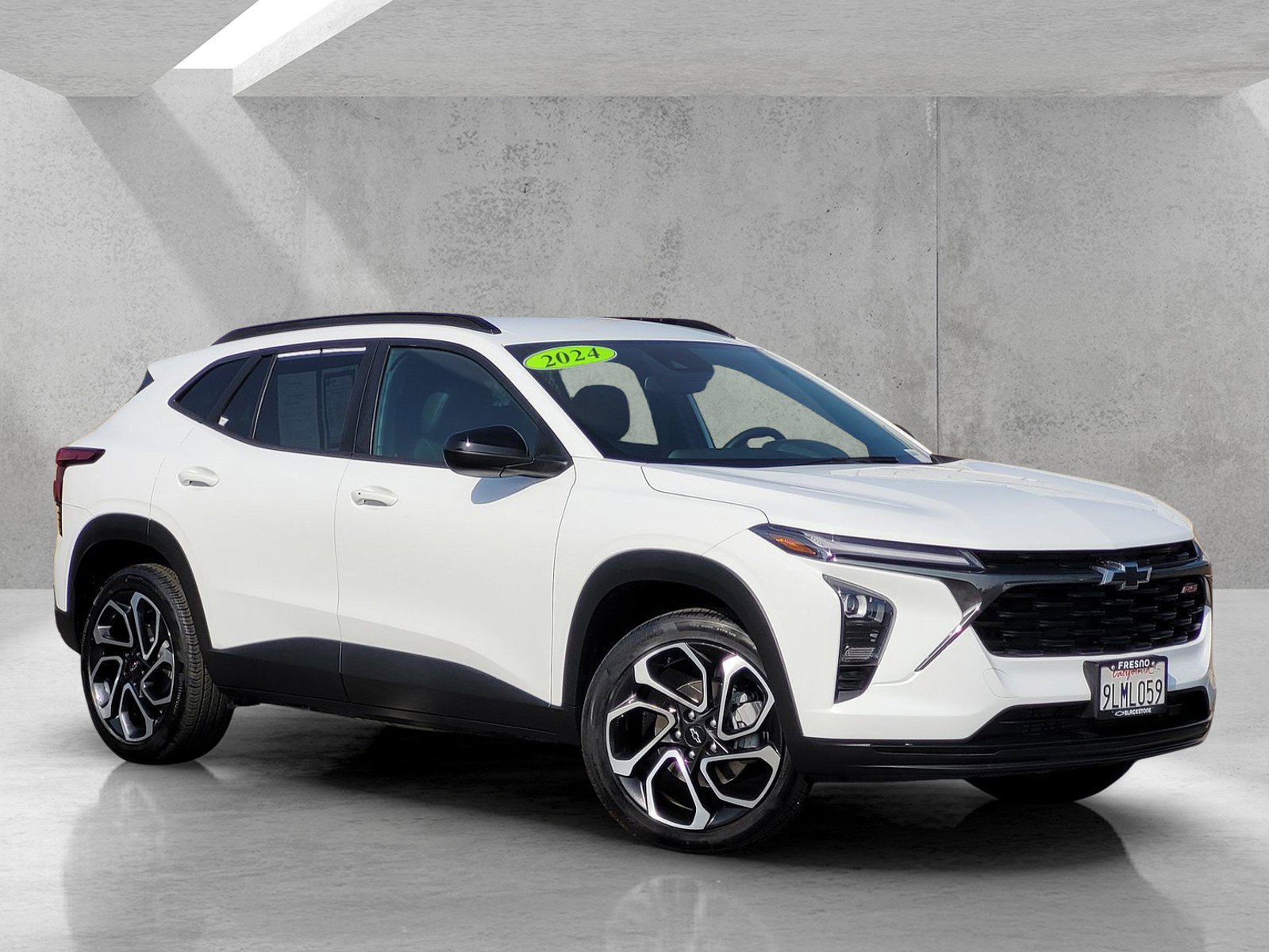 Used 2024 Chevrolet Trax RS image 1