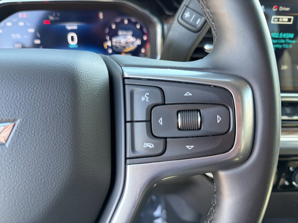 Used 2025 Chevrolet Silverado 2500 LT w/ Convenience Package AWD/4WD image 19