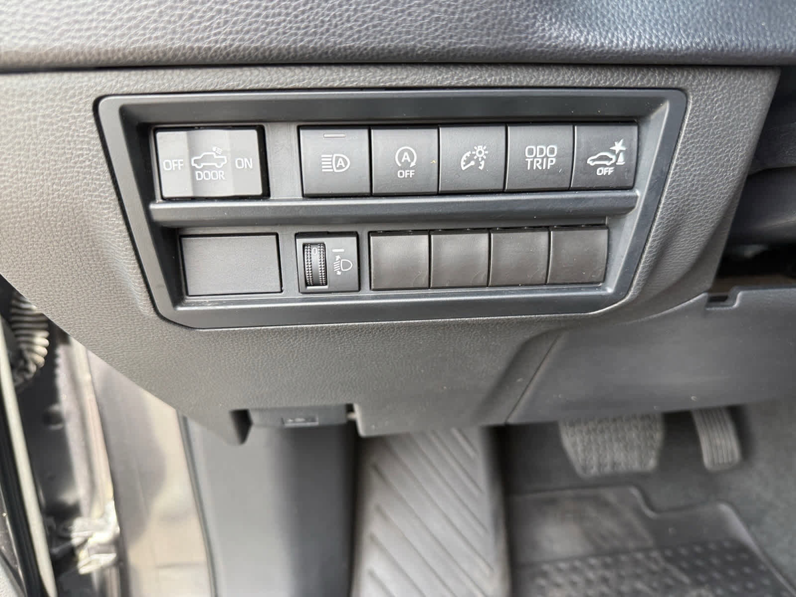 Used 2023 Toyota Tundra SR5 w/ SR5 Convenience Package image 23