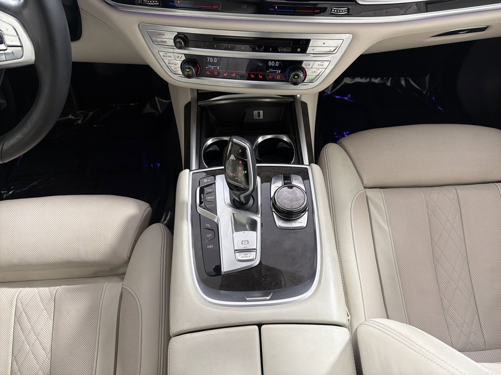 Used 2017 BMW 740i xDrive image 22