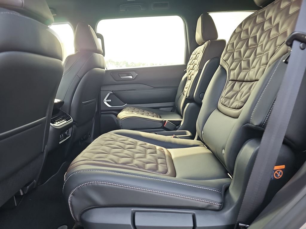 New 2026 Nissan Armada Platinum Reserve image 19