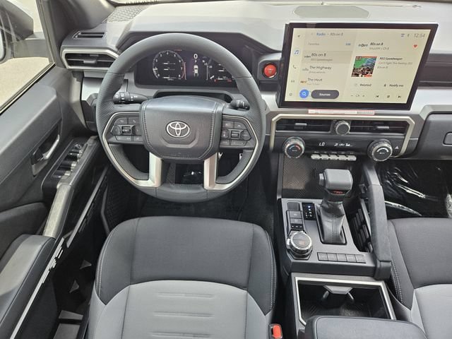 Used 2025 Toyota Tacoma TRD Sport AWD/4WD image 27