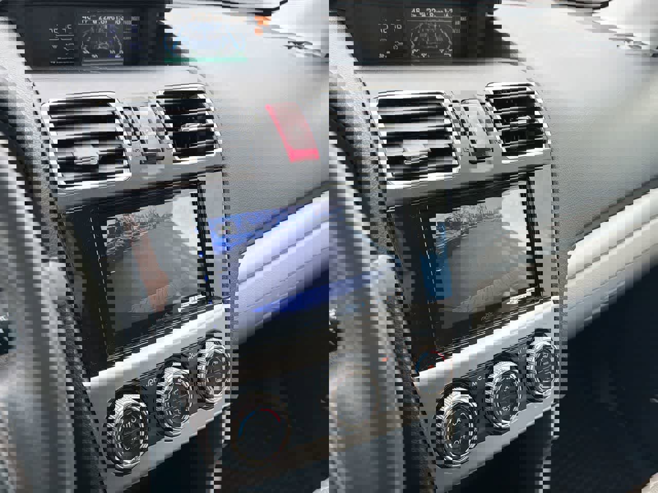 Used 2016 Subaru Forester 2.5i Touring w/ Eyesight & Navigation System image 32