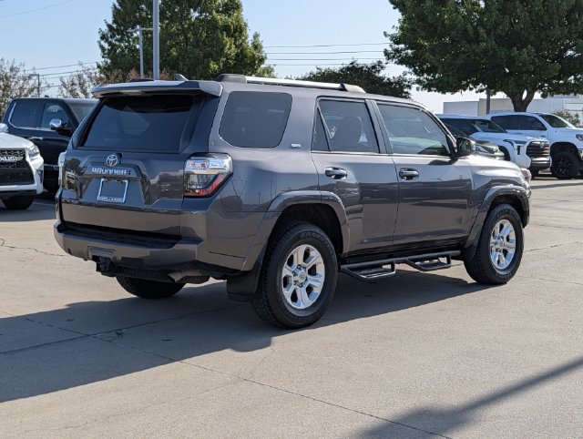 Used 2022 Toyota 4Runner SR5 RWD image 6