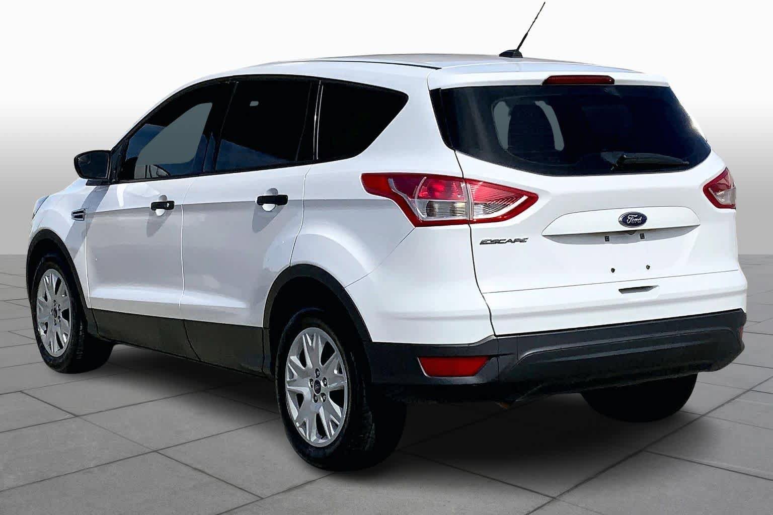 Used 2016 Ford Escape S image 12