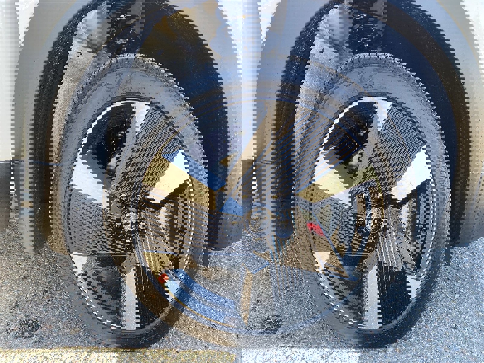 New 2026 Nissan Kicks SR w/ SR Premium Package image 10