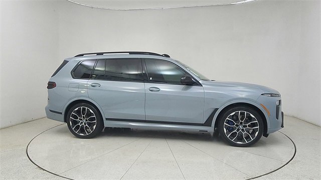 Used 2025 BMW X7 M60i image 67
