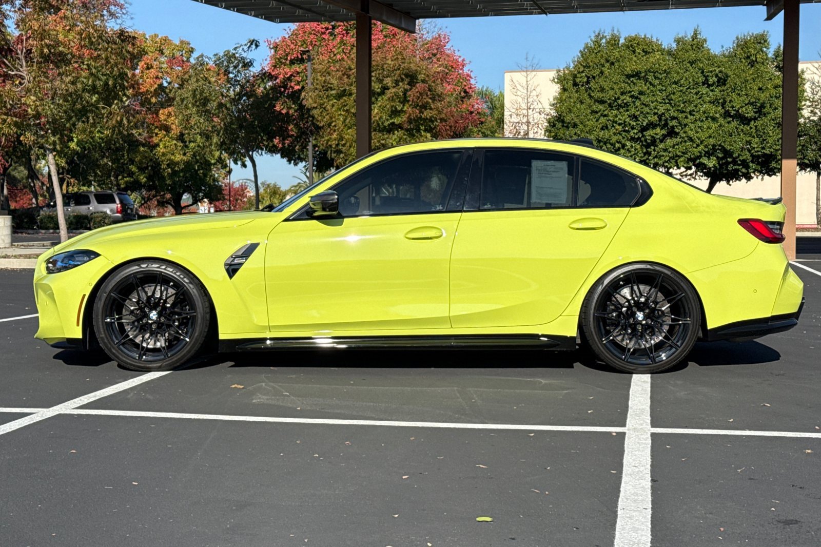 Used 2022 BMW M3 Competition w/ M Carbon Exterior Package image 8