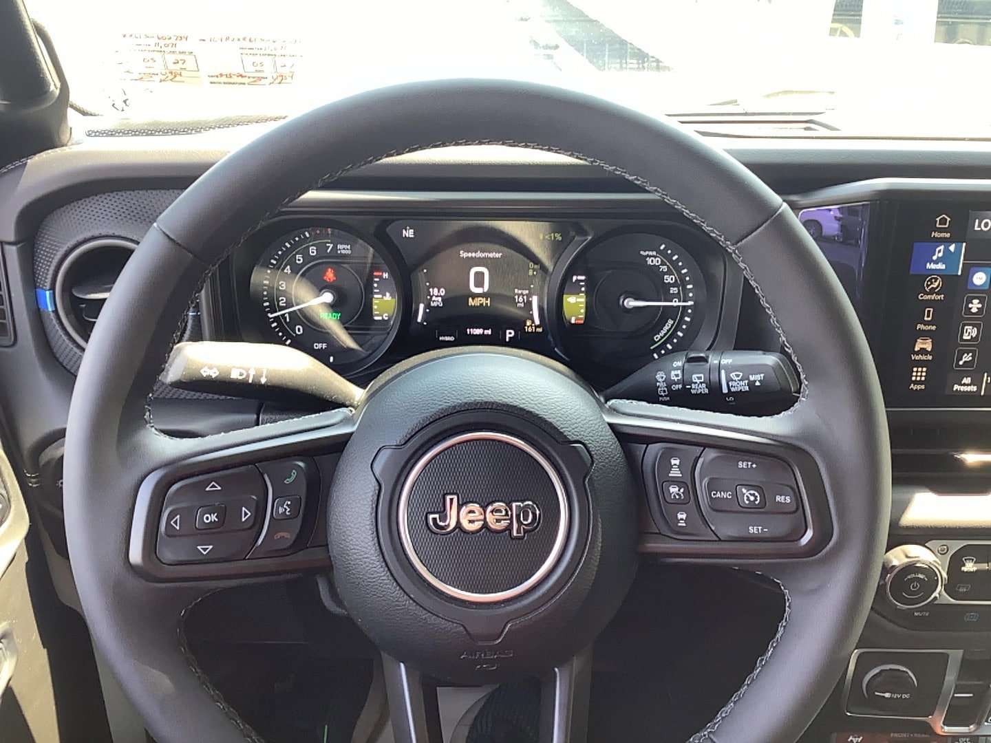 Certified 2025 Jeep Wrangler Unlimited Rubicon 4xe w/ Safety Group AWD/4WD image 10