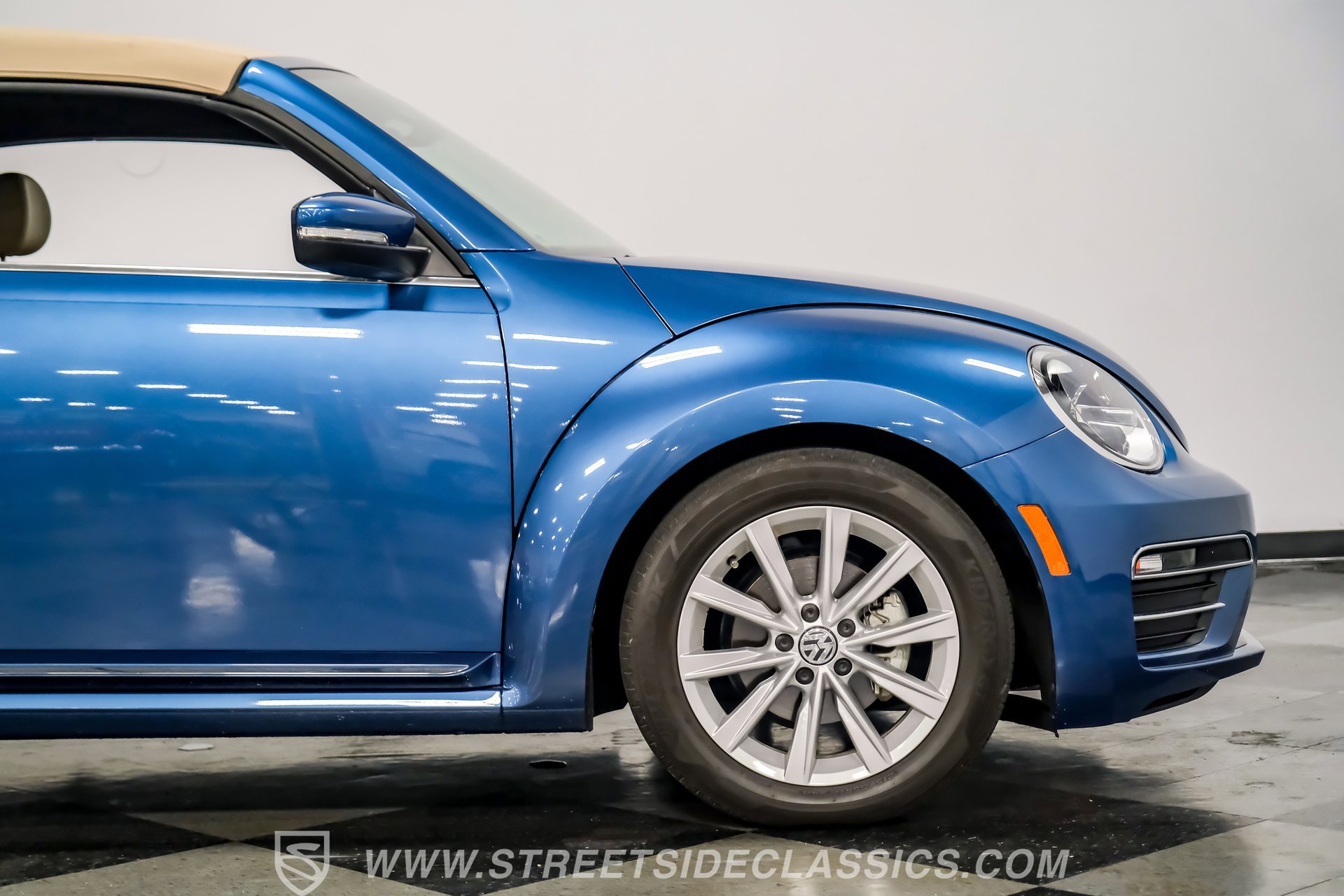 Used 2019 Volkswagen Beetle 2.0T Final Edition SEL image 31
