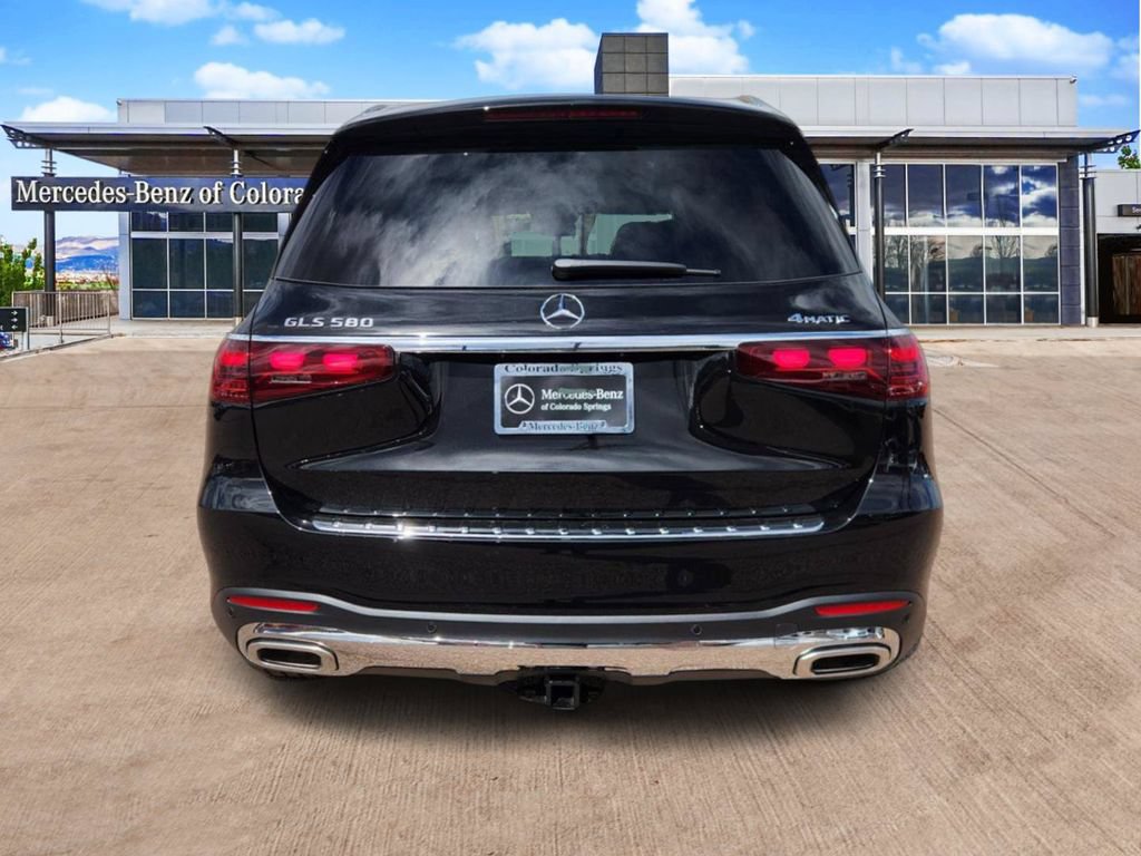 New 2026 Mercedes-Benz GLS 580 4MATIC image 4