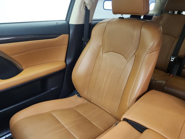 Used 2022 Lexus RX 350L Luxury w/ Accessory Package (Z1) FWD image 16
