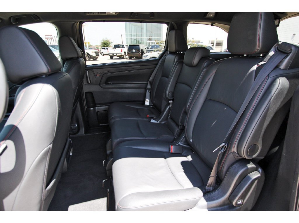 Used 2025 Honda Odyssey Sport-L image 13