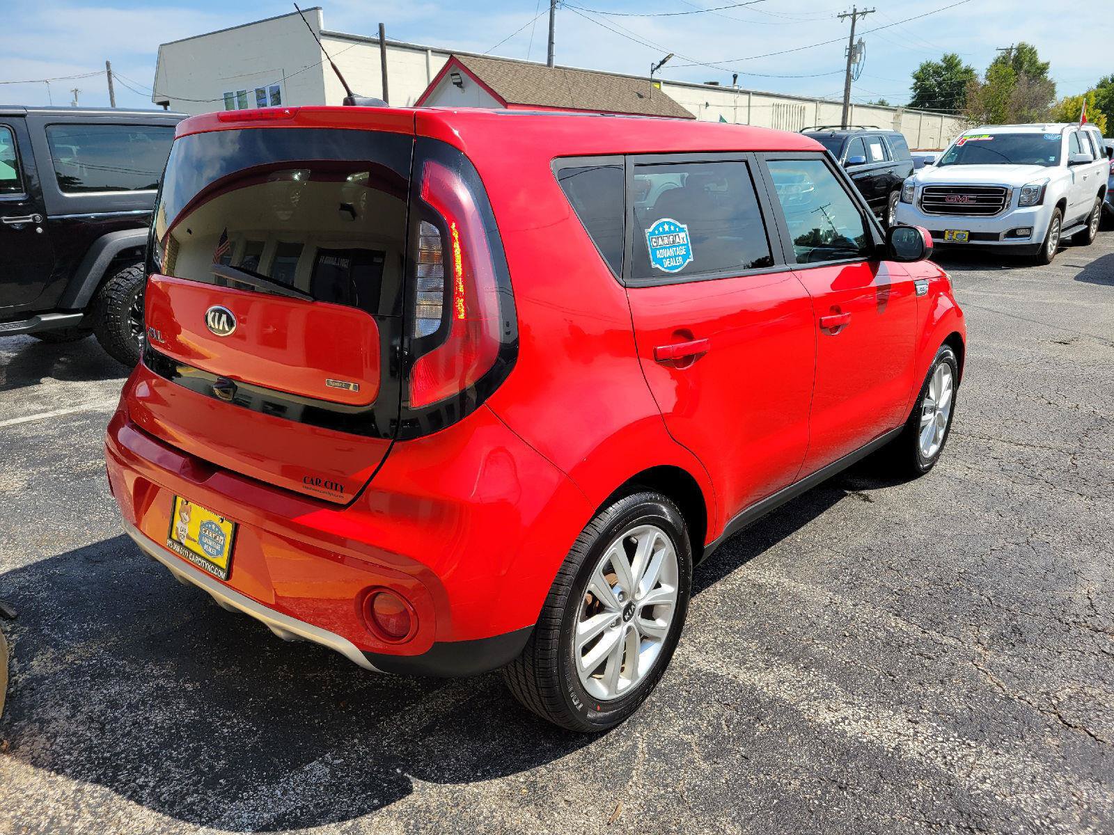 Used 2017 Kia Soul + FWD image 22