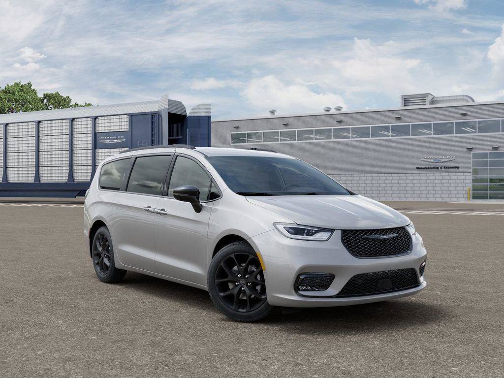 New 2026 Chrysler Pacifica Select w/ S Appearance Package FWD image 5