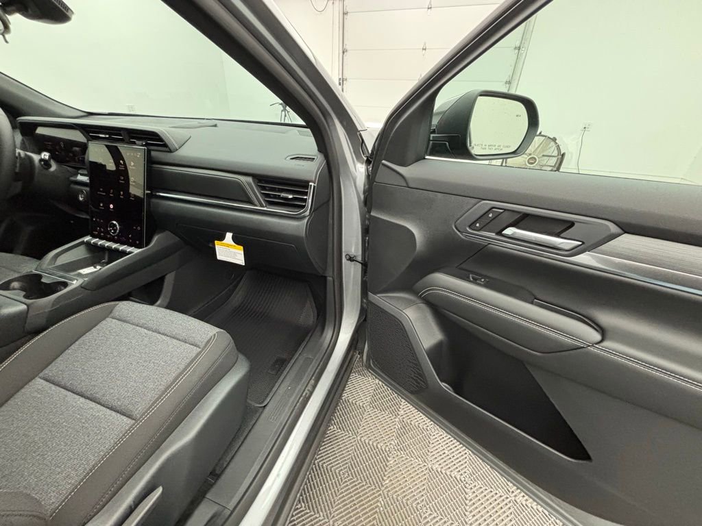 New 2026 GMC Terrain Elevation w/ Black Edition image 29