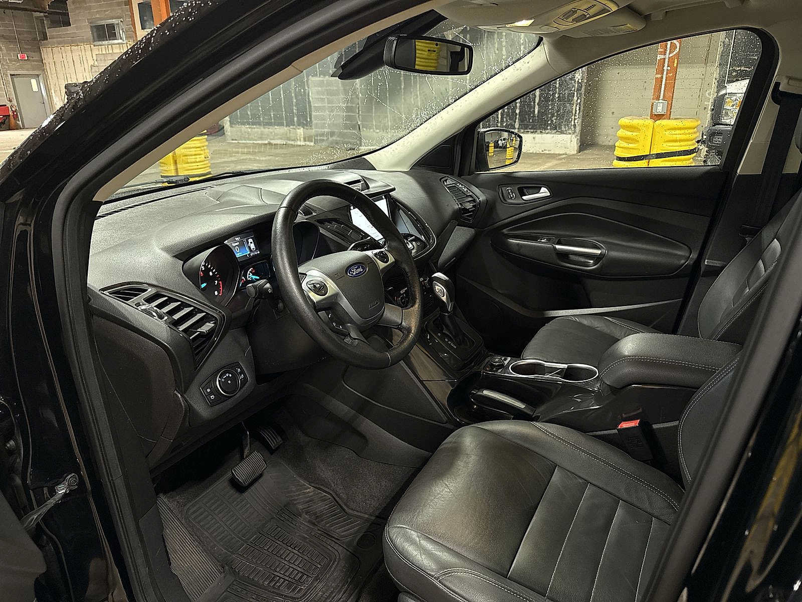 Used 2016 Ford Escape Titanium AWD/4WD image 31