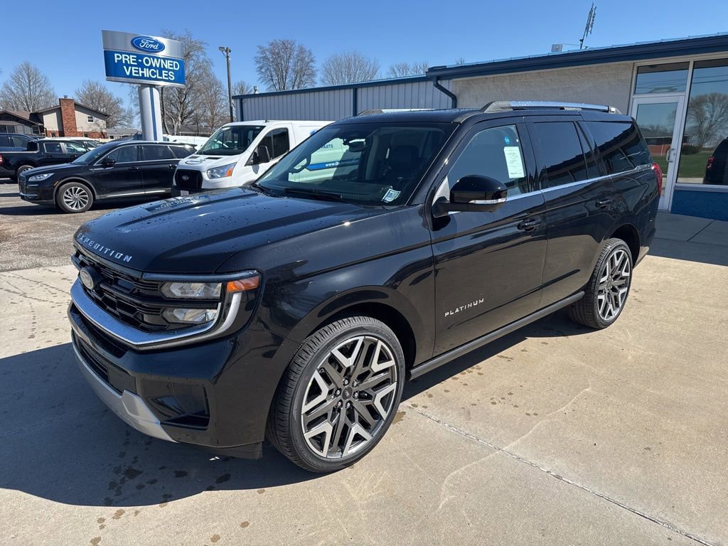 New 2026 Ford Expedition Platinum image 3