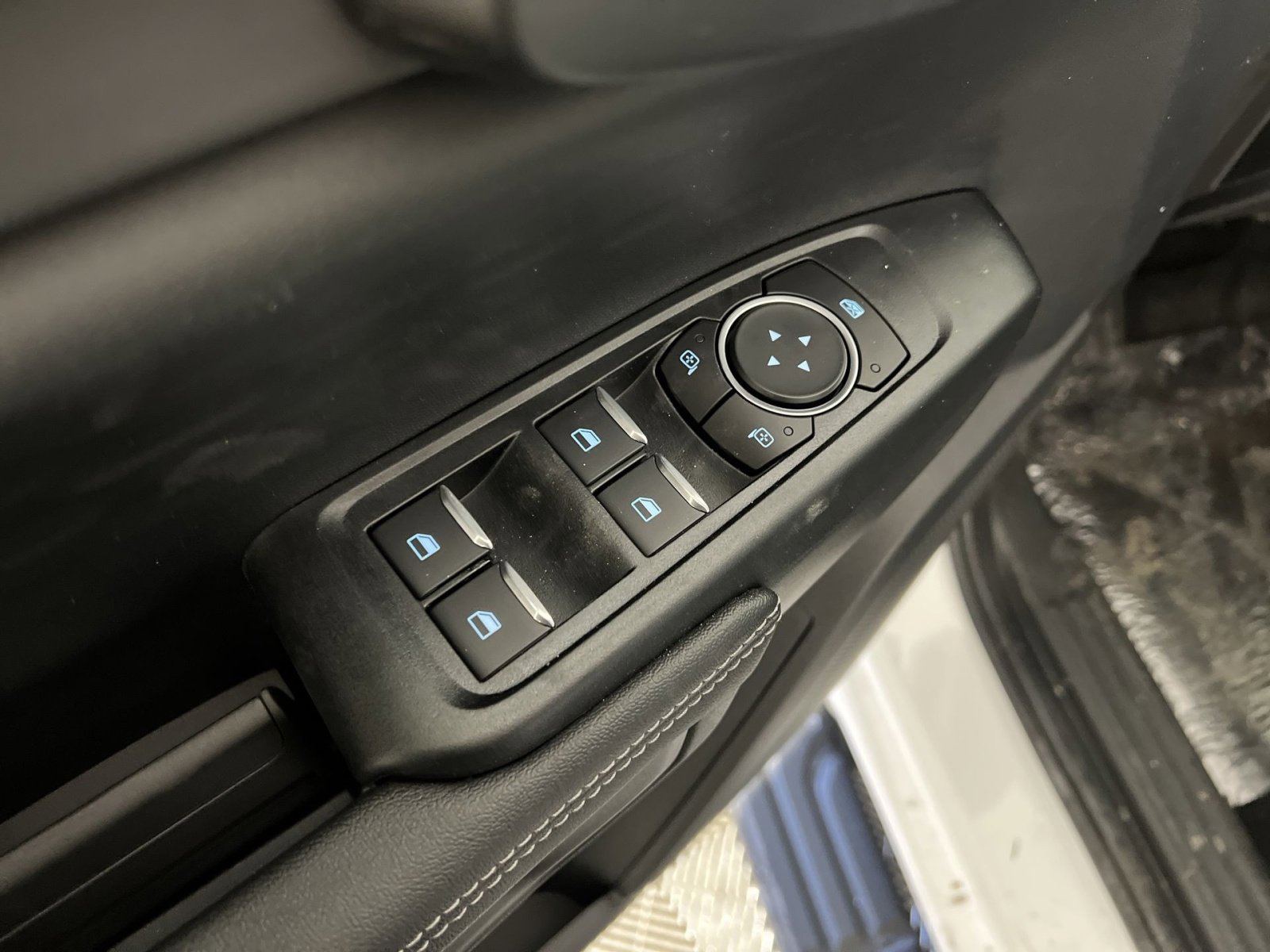 New 2026 Ford Ranger XLT w/ Equipment Group 301A High image 15