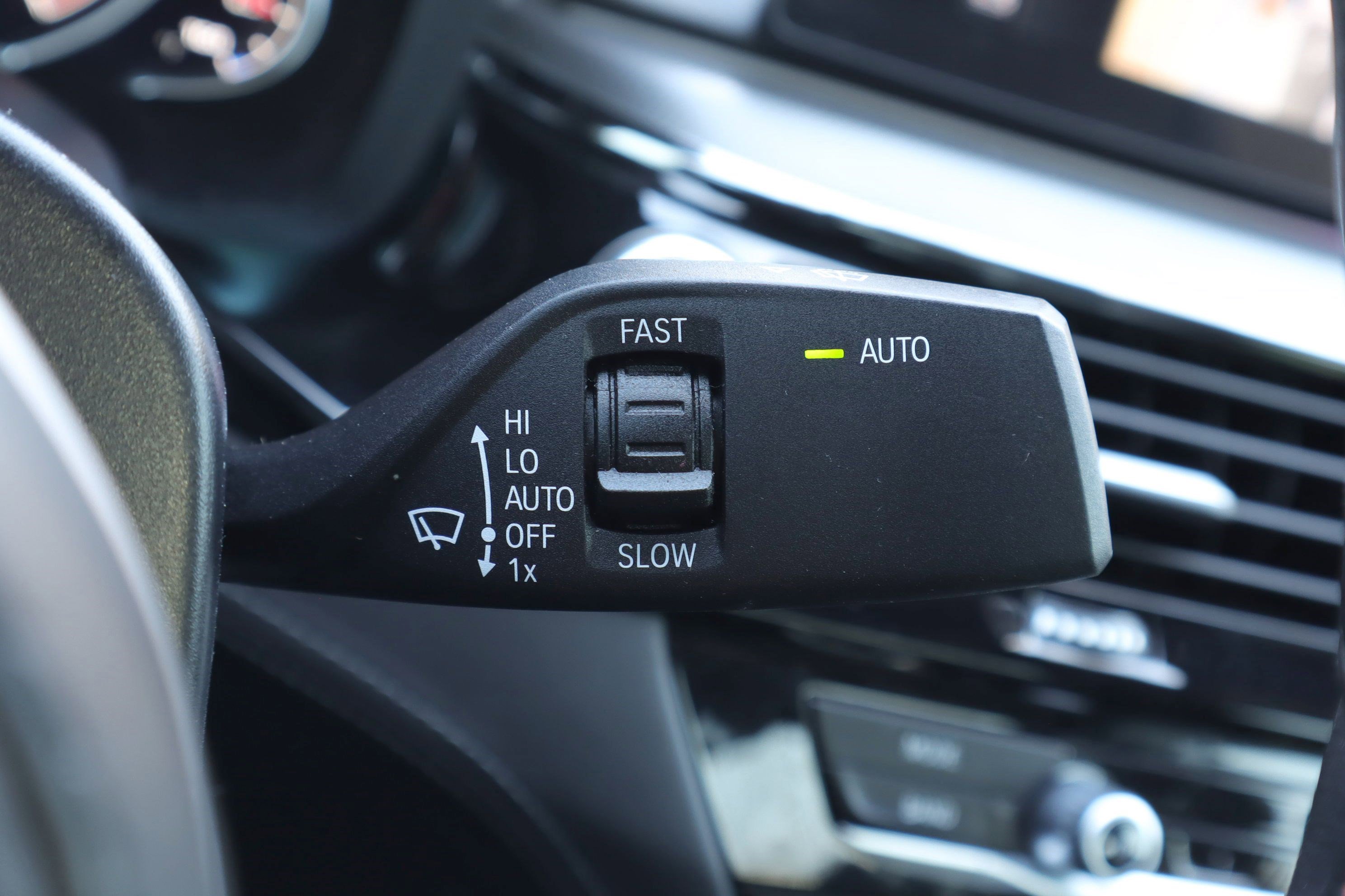 Used 2018 BMW M5 w/ Executive Package image 21