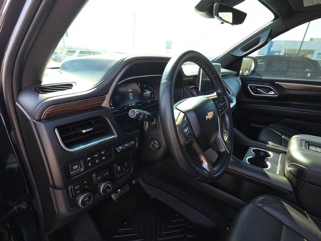 Used 2023 Chevrolet Tahoe High Country image 14