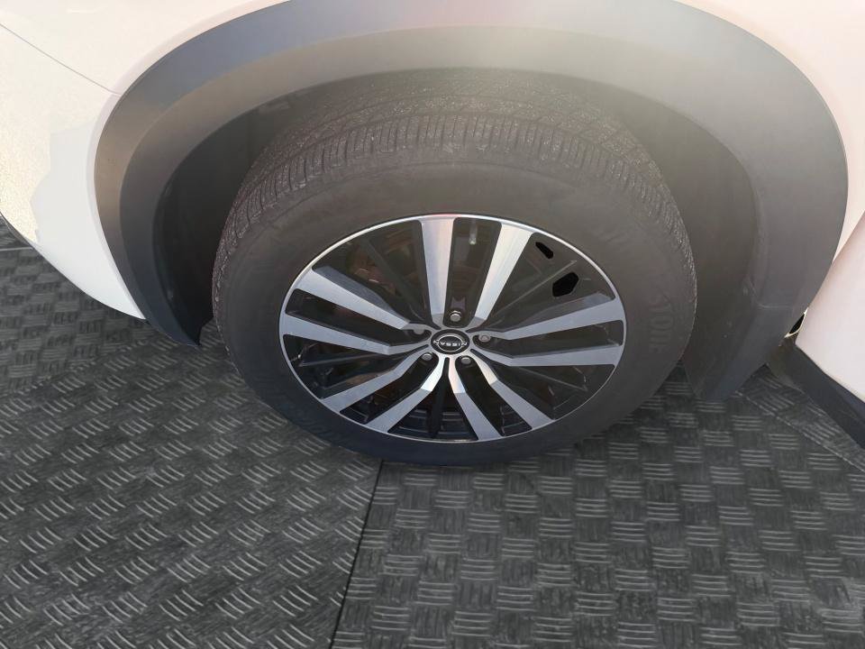 Used 2024 Nissan Pathfinder Platinum w/ Cargo Package AWD/4WD image 27