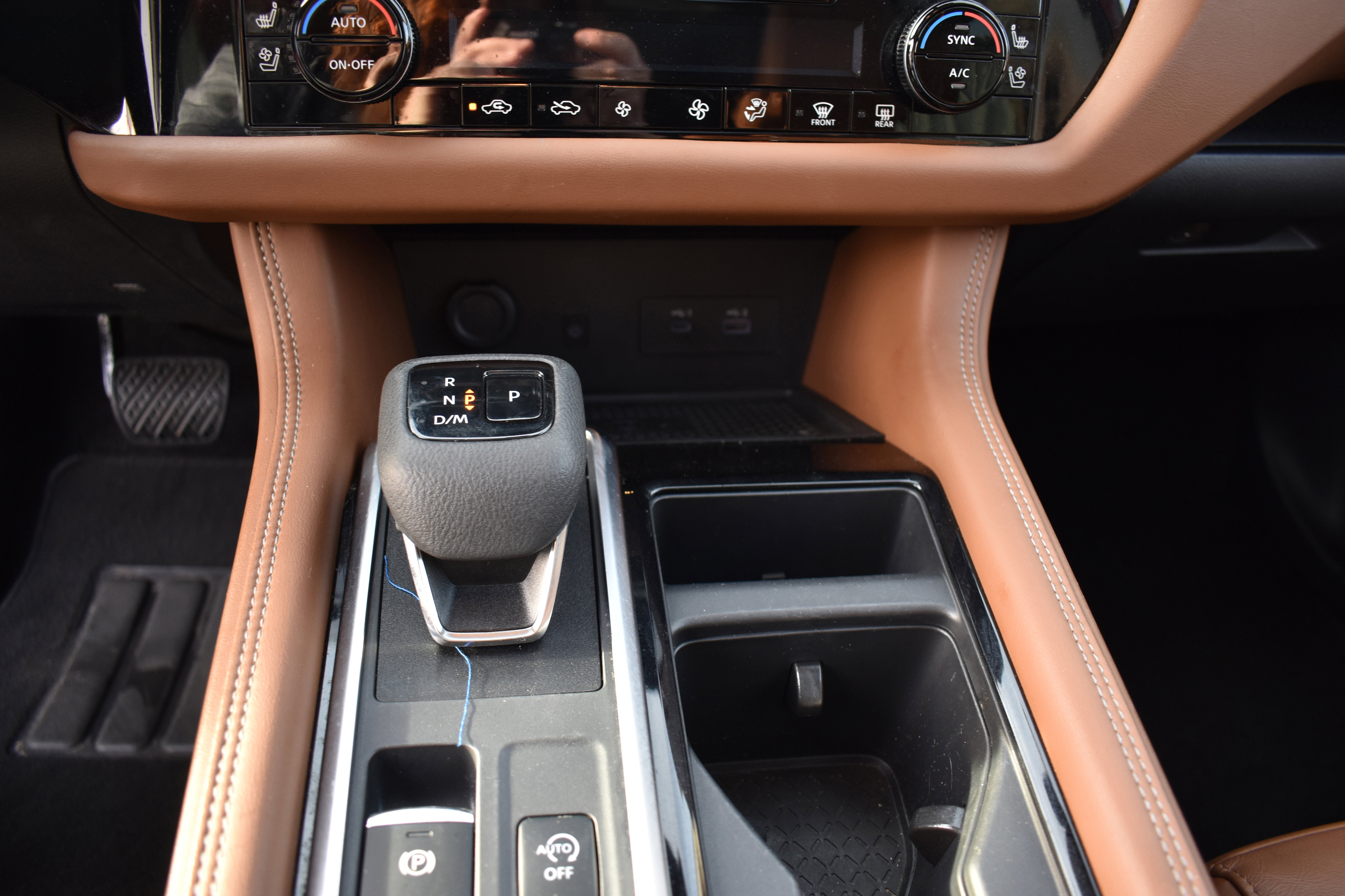 Used 2022 Nissan Pathfinder Platinum w/ Cargo Package image 26