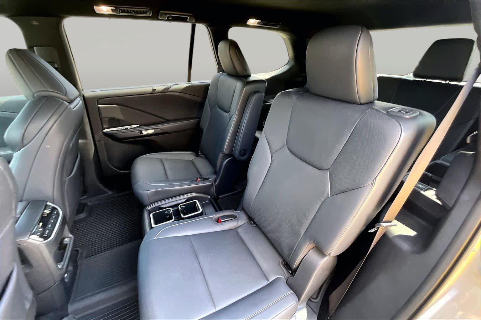 Used 2024 Lexus TX 500h AWD w/ Technology Package image 21