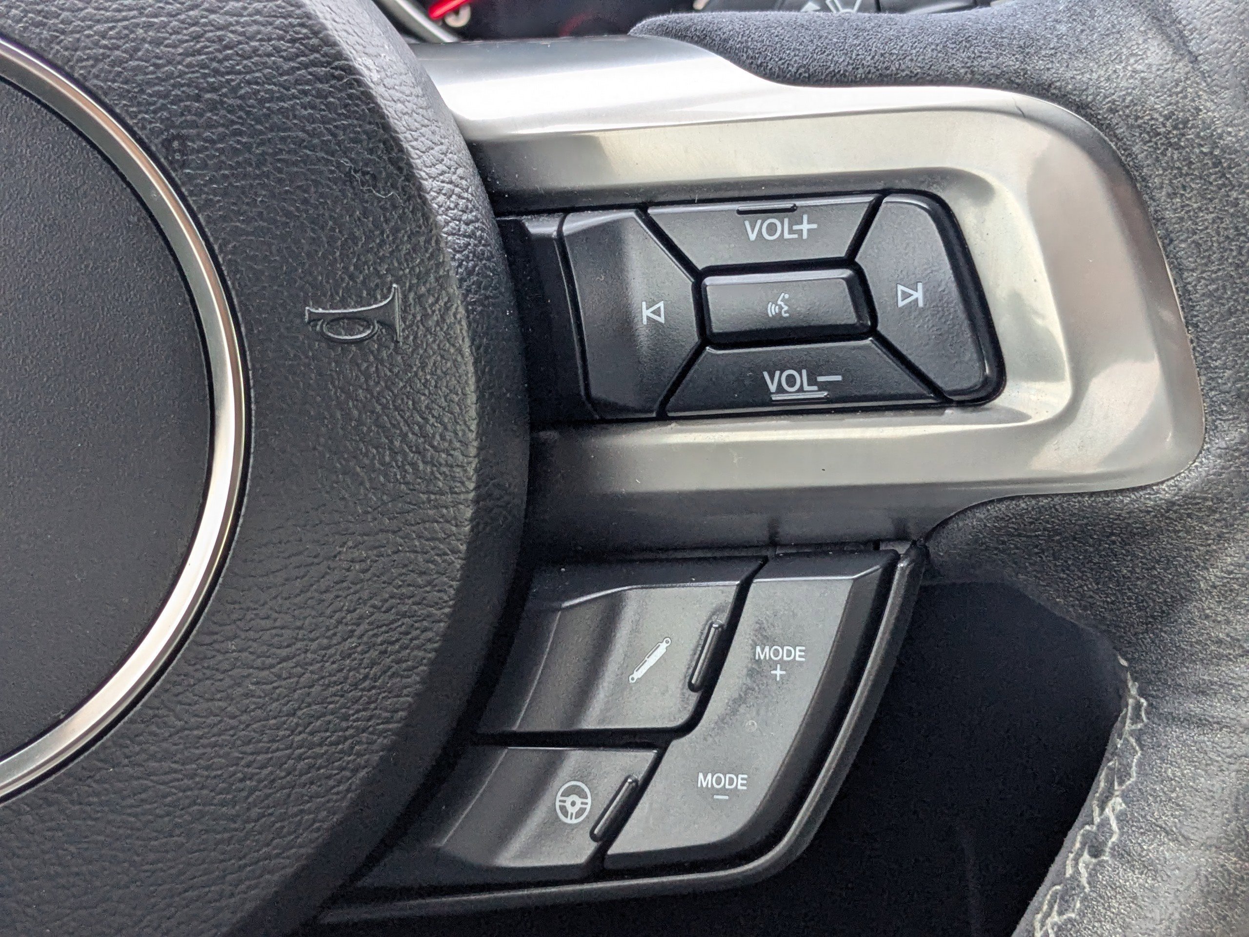 Used 2018 Ford Mustang Shelby GT350 w/ Convenience Package image 28