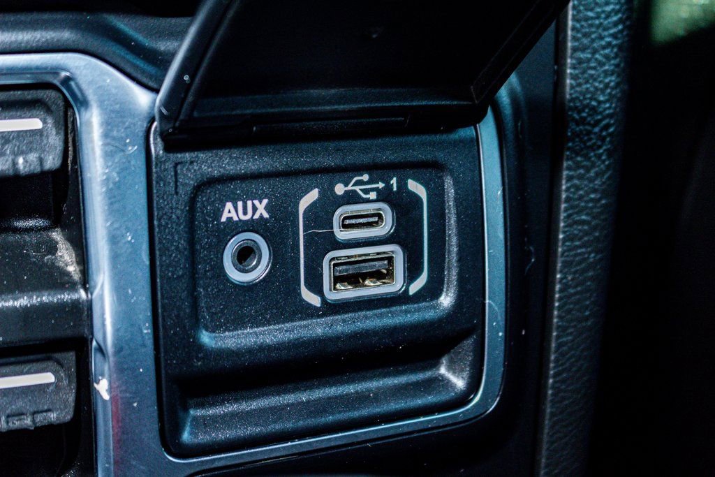 Used 2022 Jeep Wrangler Unlimited Sahara image 17