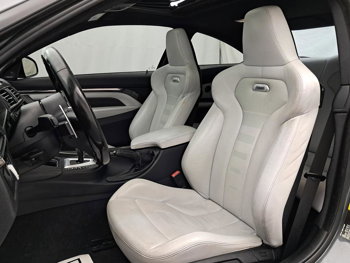 Used 2015 BMW M4 Coupe image 9