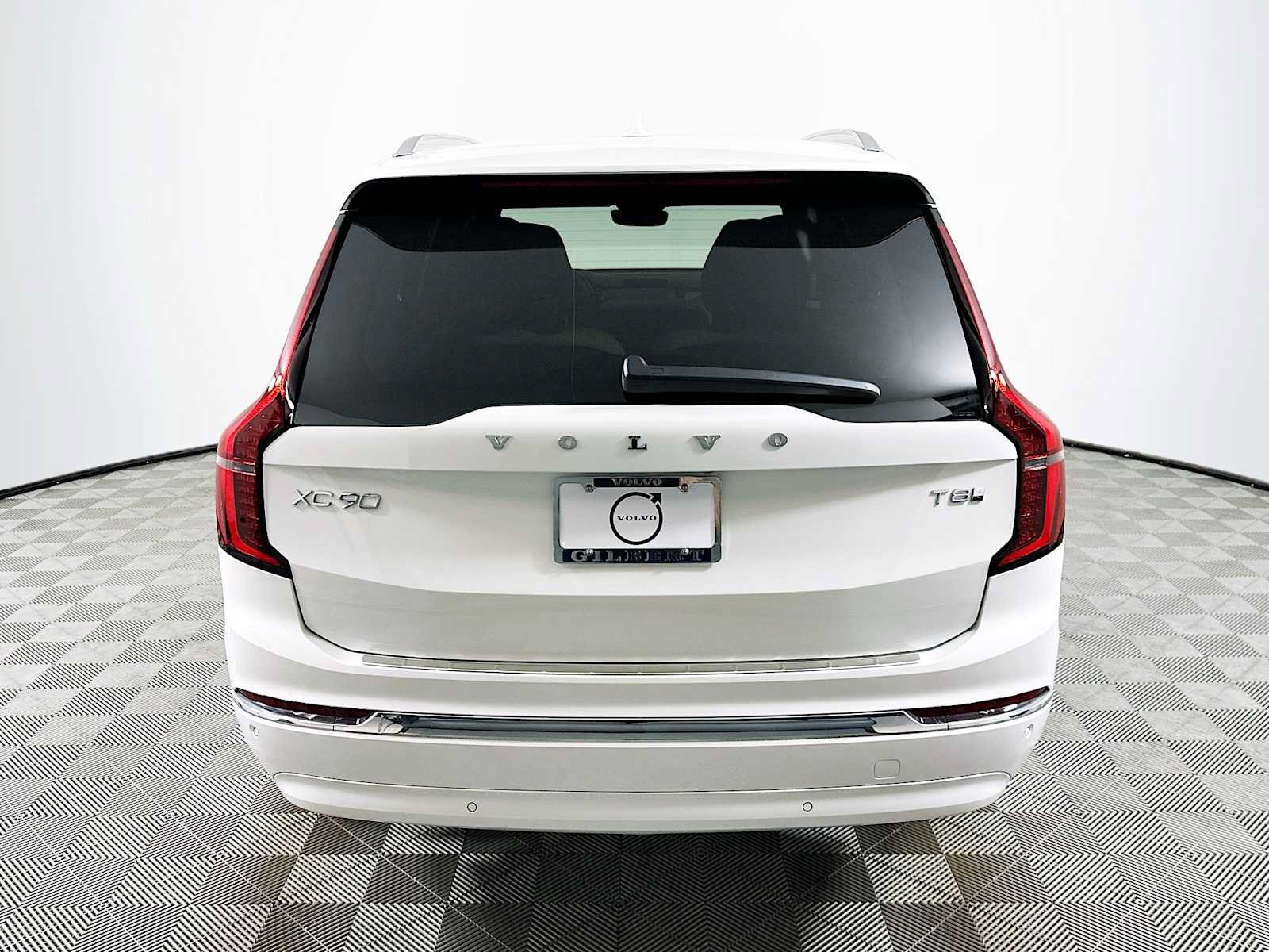 New 2026 Volvo XC90 T8 Plus w/ Protection Package Premier AWD/4WD image 6