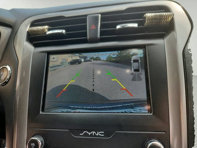 Used 2019 Ford Fusion SE FWD image 15